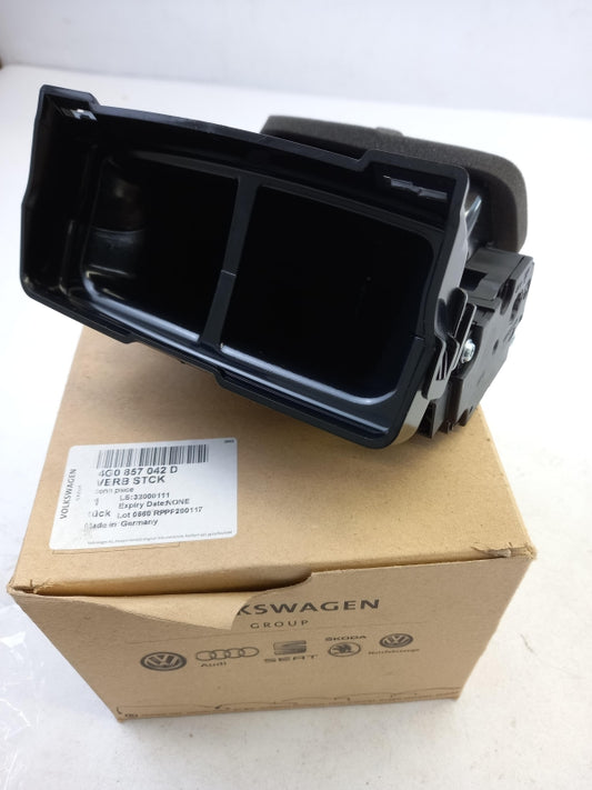 Original AUDI A6 A7 Luftdüse 4G0857042D