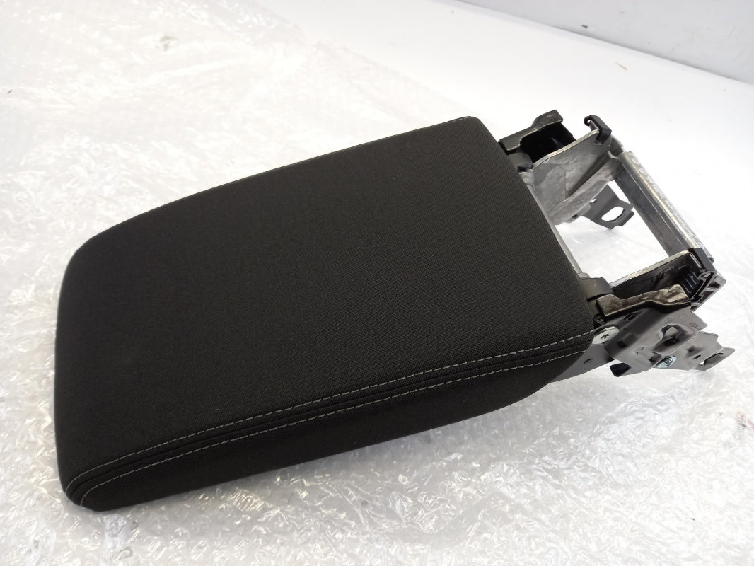 Original VW Arteon 3H Passat B8 Mittelarmlehne 3G0864207ALYL