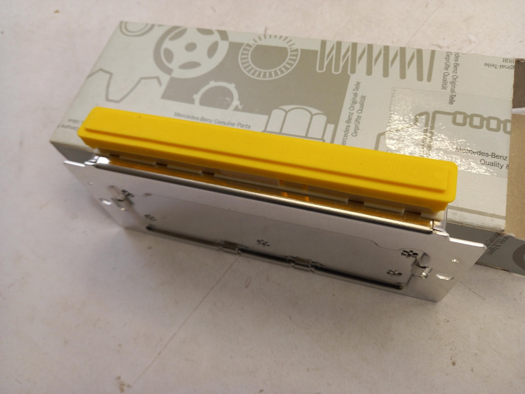 Original MERCEDES-BENZ E-klasse Steuergerät A2139001326