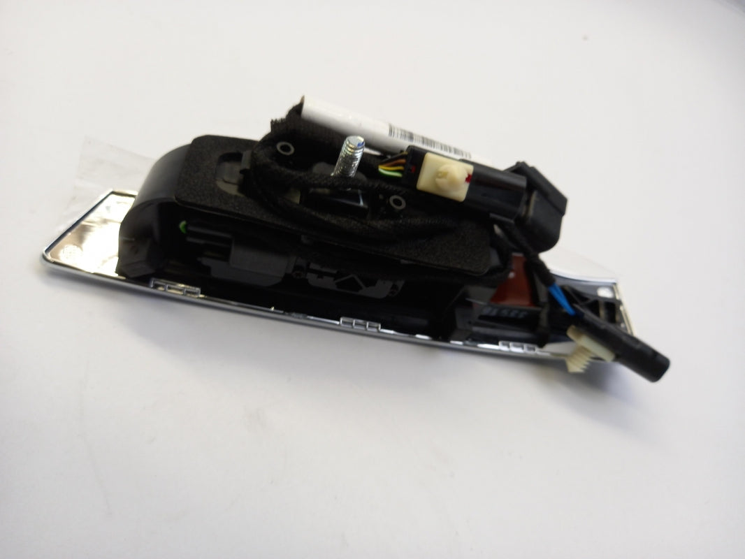 Original FORD EcoSport (JK8) Heckklappe Freigabe Griff Hinten 2036451