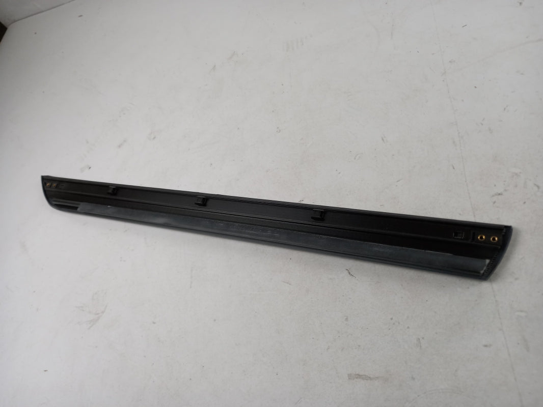 Original OE Volkswagen Tür Zierleiste 8P4853969FGRU