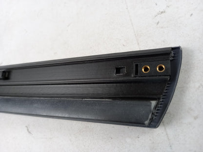 Original OE Volkswagen Tür Zierleiste 8P4853969FGRU