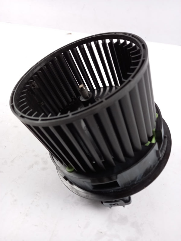 Original OE RENAULT Innenraumgebläse Elektromotor 272104185R