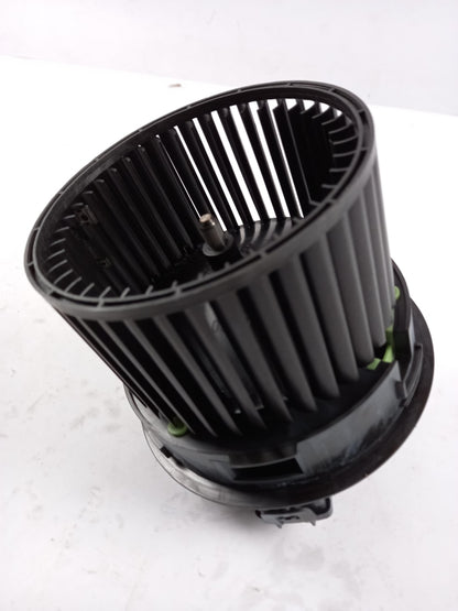 Original OE RENAULT Innenraumgebläse Elektromotor 272104185R