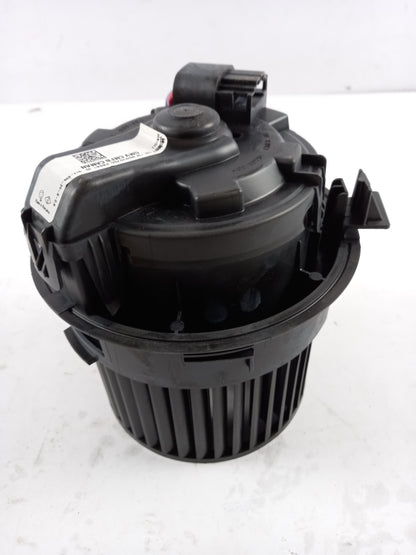 Original OE RENAULT Innenraumgebläse Elektromotor 272104185R
