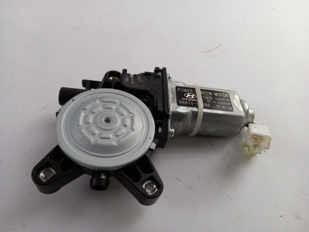 Original OE HYUNDAI/KIA window regulator motor 9881017200 