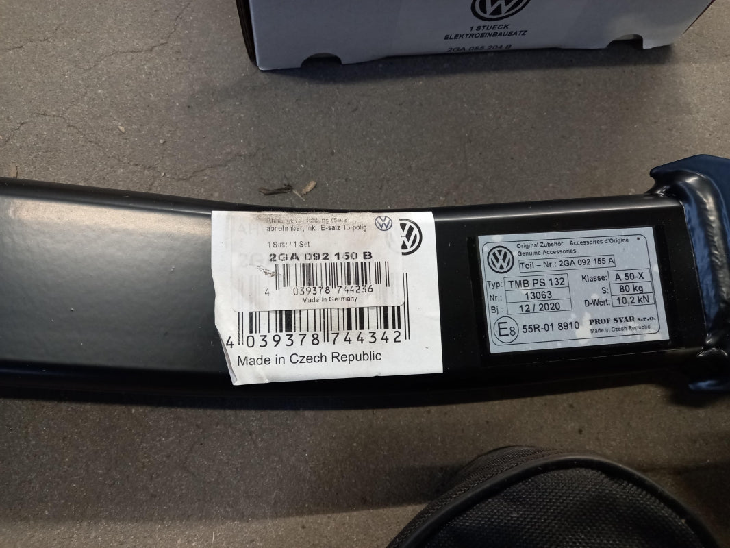 Original VW T-Roc (2018-) Anhängerkupplung mit E-Satz 13-polig 2GA092150B