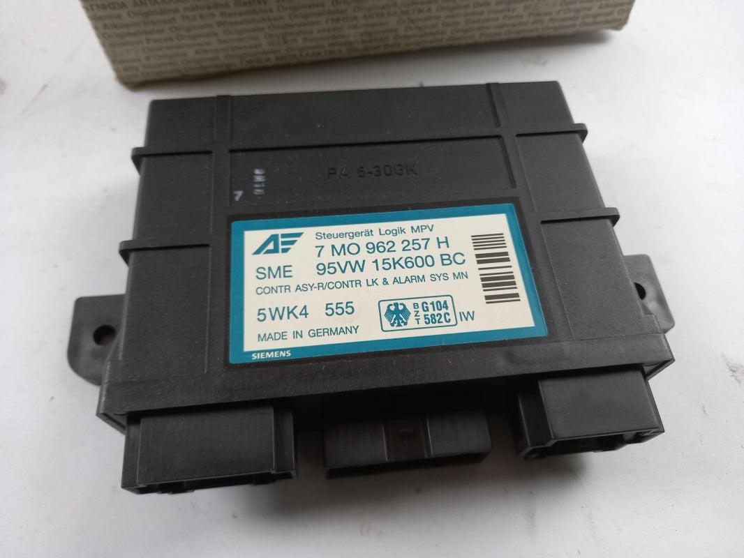 Original VW Sharan I (1996-2000) Steuergerät Zentralverriegelung 7M0962257H