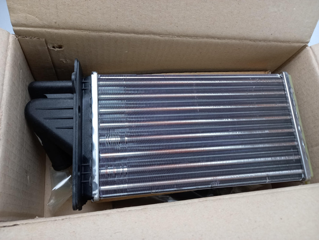 Original RENAULT Laguna Innenraumheizung Wärmetauscher 7701038542