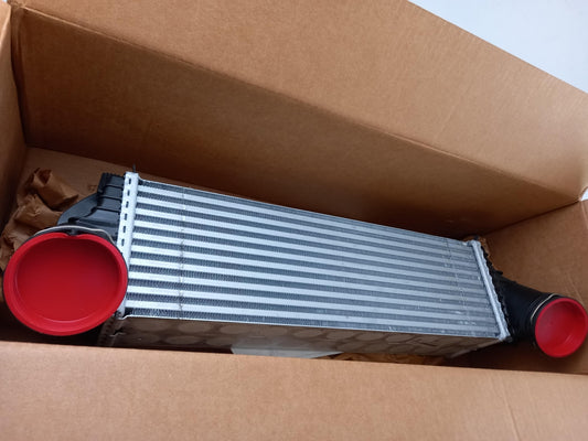 Original OE BMW Ladeluftkühler 17517809321