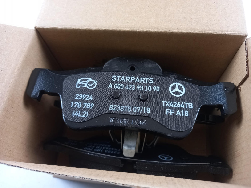 Original OE MERCEDES-BENZ Bremsbeläge A008420532090