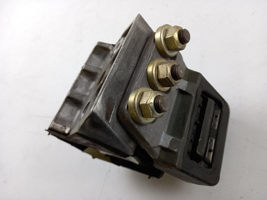 Original OE MERCEDES-BENZ Motorlager A3832401017