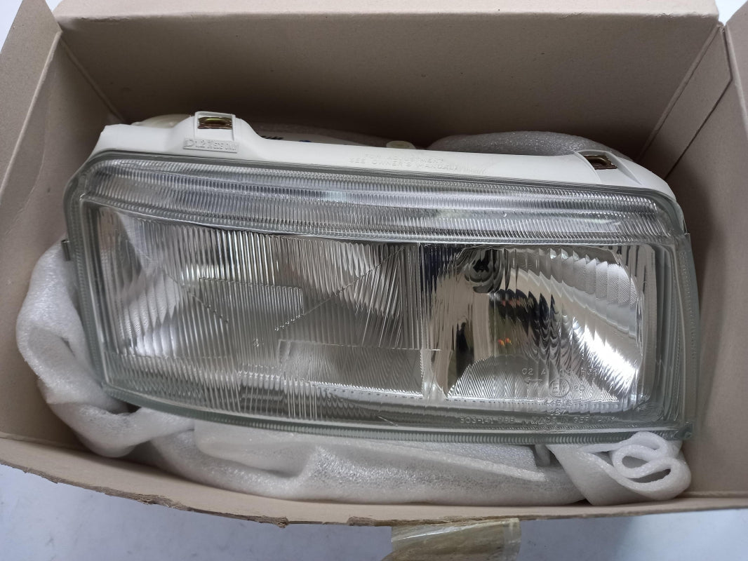 Original VW Passat Hauptscheinwerfer Frontlicht Halogen rechts 3A0941018