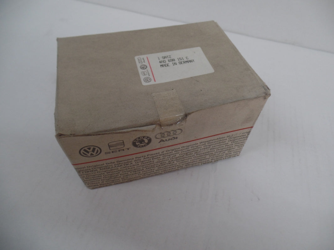 Original AUDI 100 A6 Bremsbeläge Bremsklötze mit Warnkontakt vorne 4A0698151C
