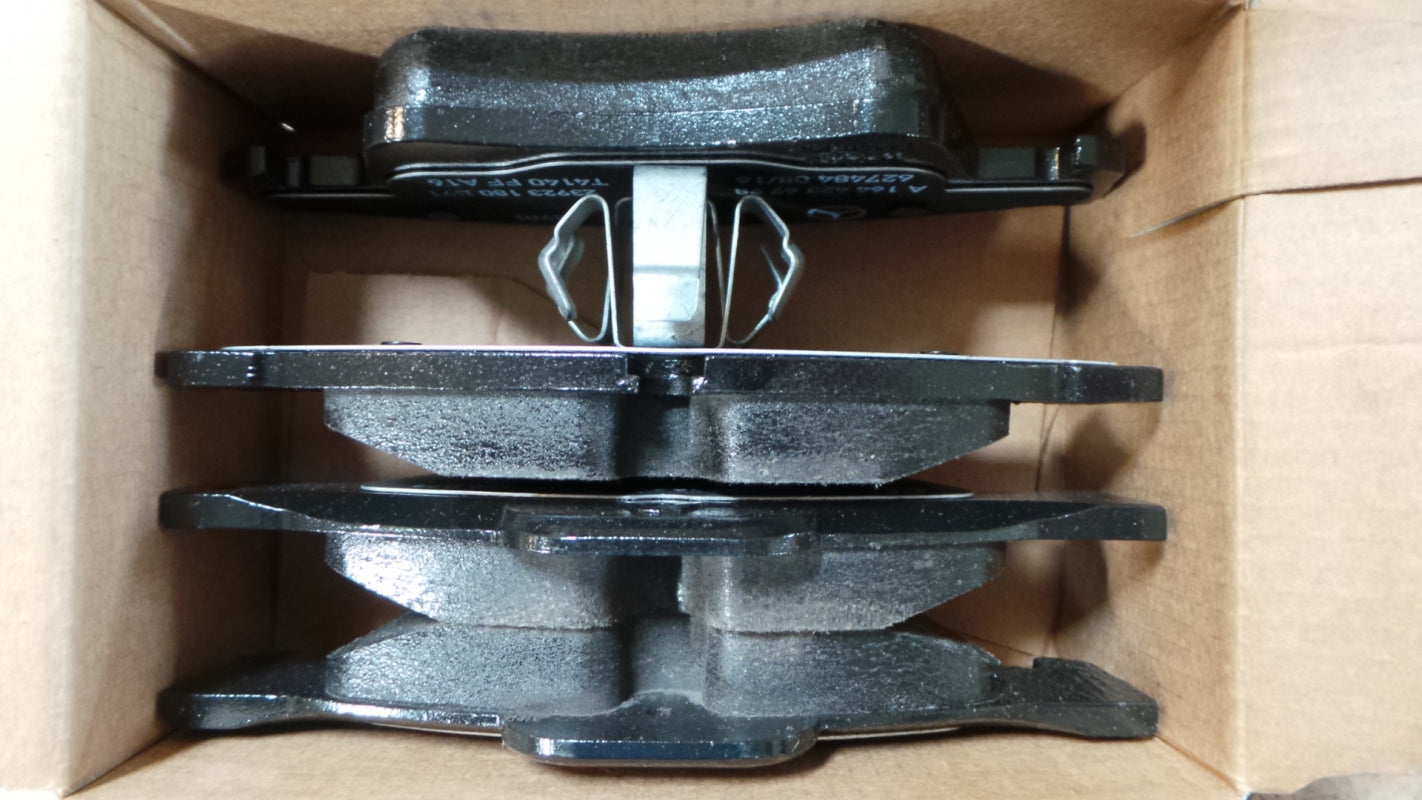 Original MERCEDES-BENZ ML W164 GL X164 W251 Bremsbeläge hinten A1644202720
