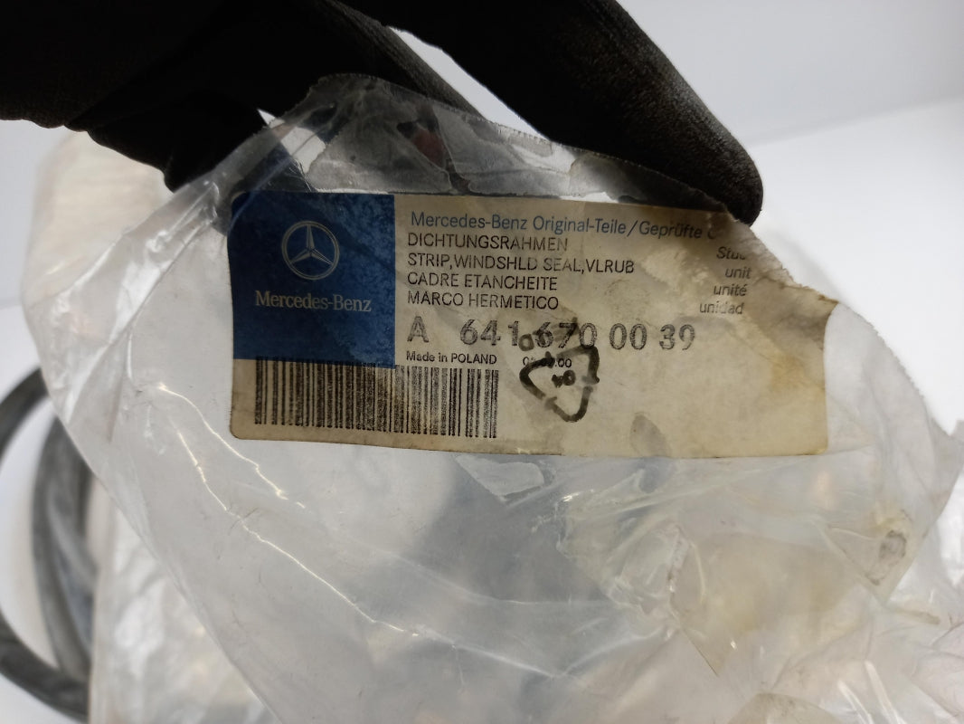 Original OE MERCEDES-BENZ Windscheibe Dichtung A6416700039