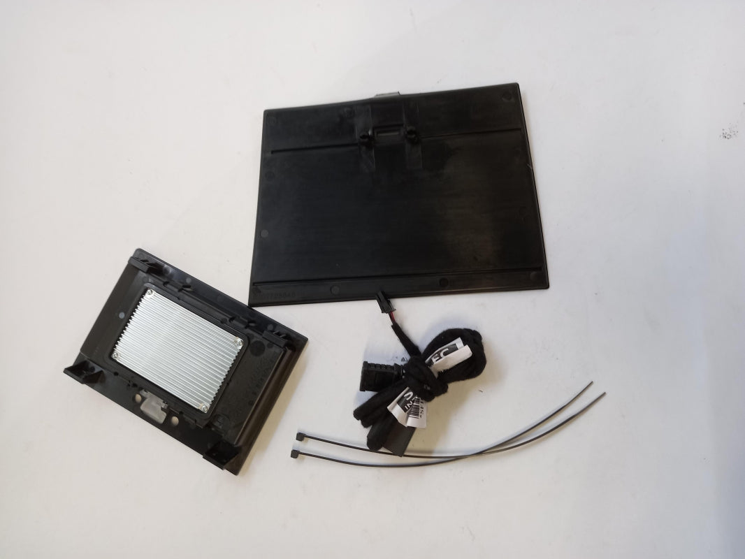 Original RENAULT Captur II Telefon Induktionsladegerät 8201725648