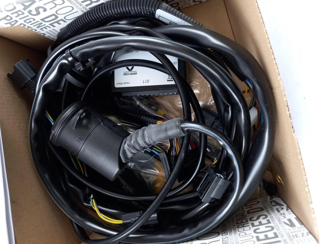 Original OE RENAULT Anhängerkupplung Elektrosatz 8201645510