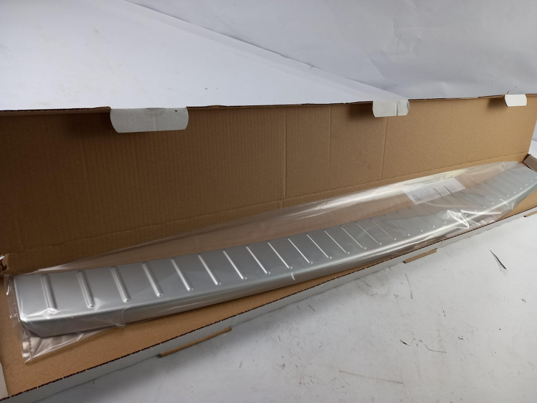 Original VW Transporter 2002- Ladekantenschutz Hinten 7T0061195
