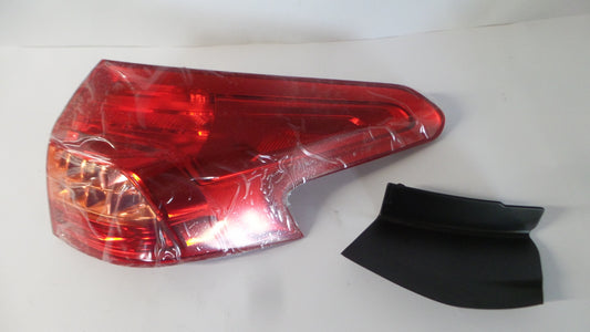 Original CITROEN C5 (X7) Heckleuchte Rückleuchte aussen rechts 6350FA