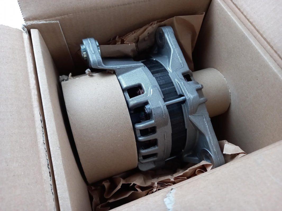 Original OE IVECO Lichtmaschine 5801580939