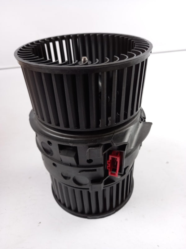 Original RENAULT Megane III (2013-2016) Innenraumgebläse Gebläsemotor 272104937R