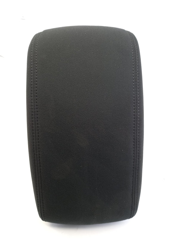 Original NISSAN Juke 2010-2019 Armlehne Stoff Alcantara Vorne KE8771K000
