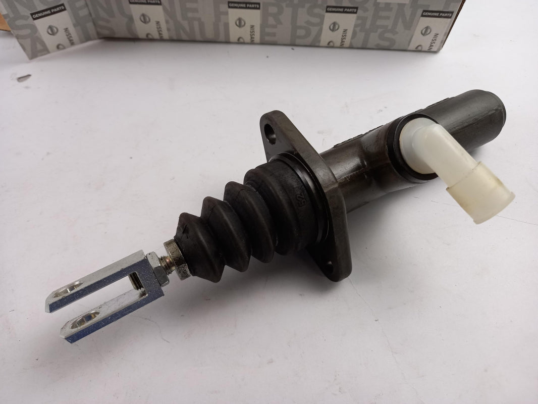 Original OE NISSAN Kupplungsgeberzylinder 30610D6400