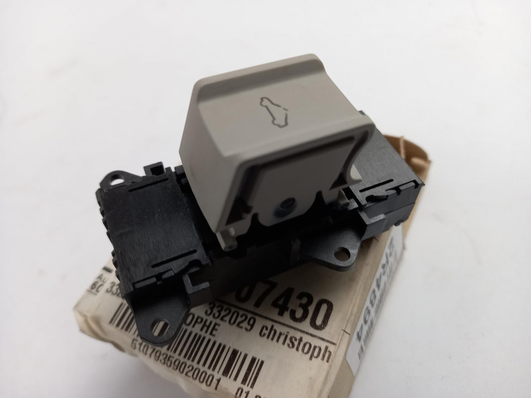 Original OE Volkswagen sunroof switch 5G0959613AHQM 