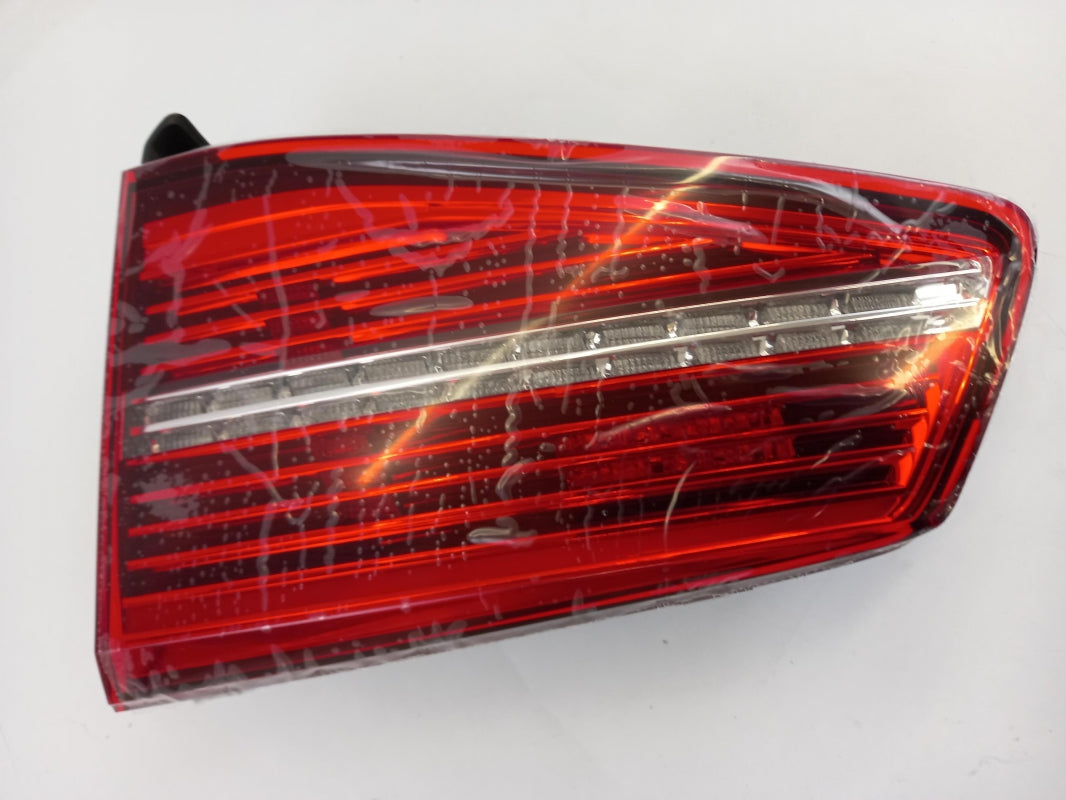 Original OE Volkswagen Heckleuchte 3G9945308E