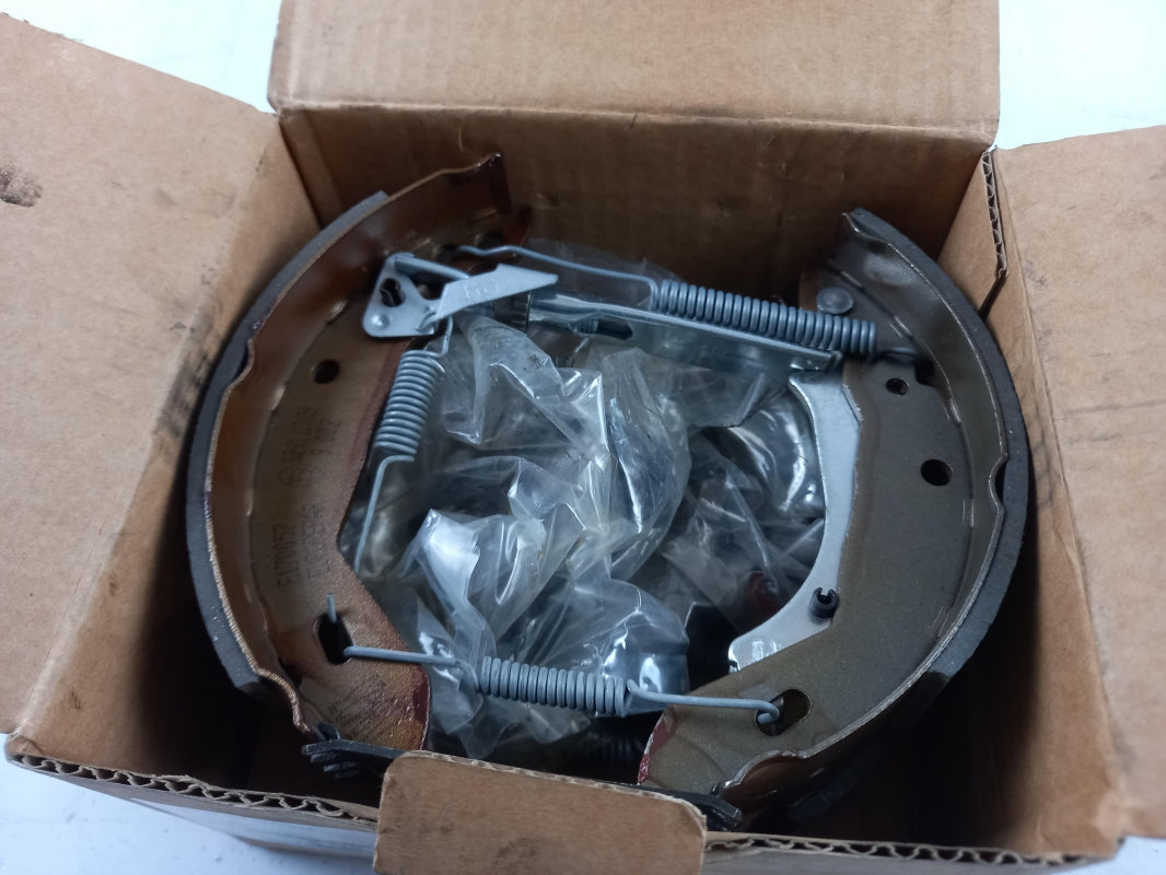 Original OE Peugeot Bremsbackensatz E170057