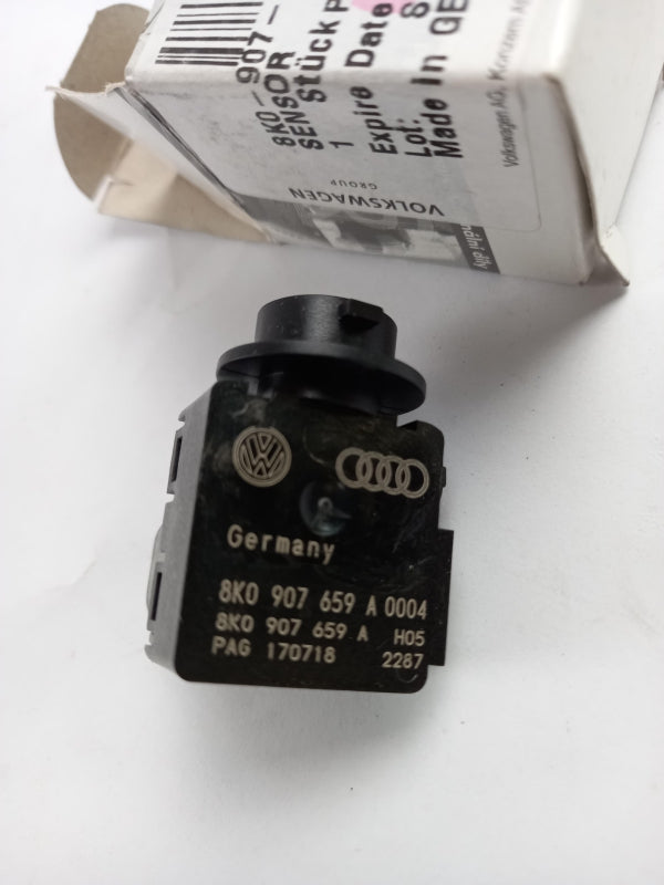 Original OE Volkswagen Sensor 8K0907659A