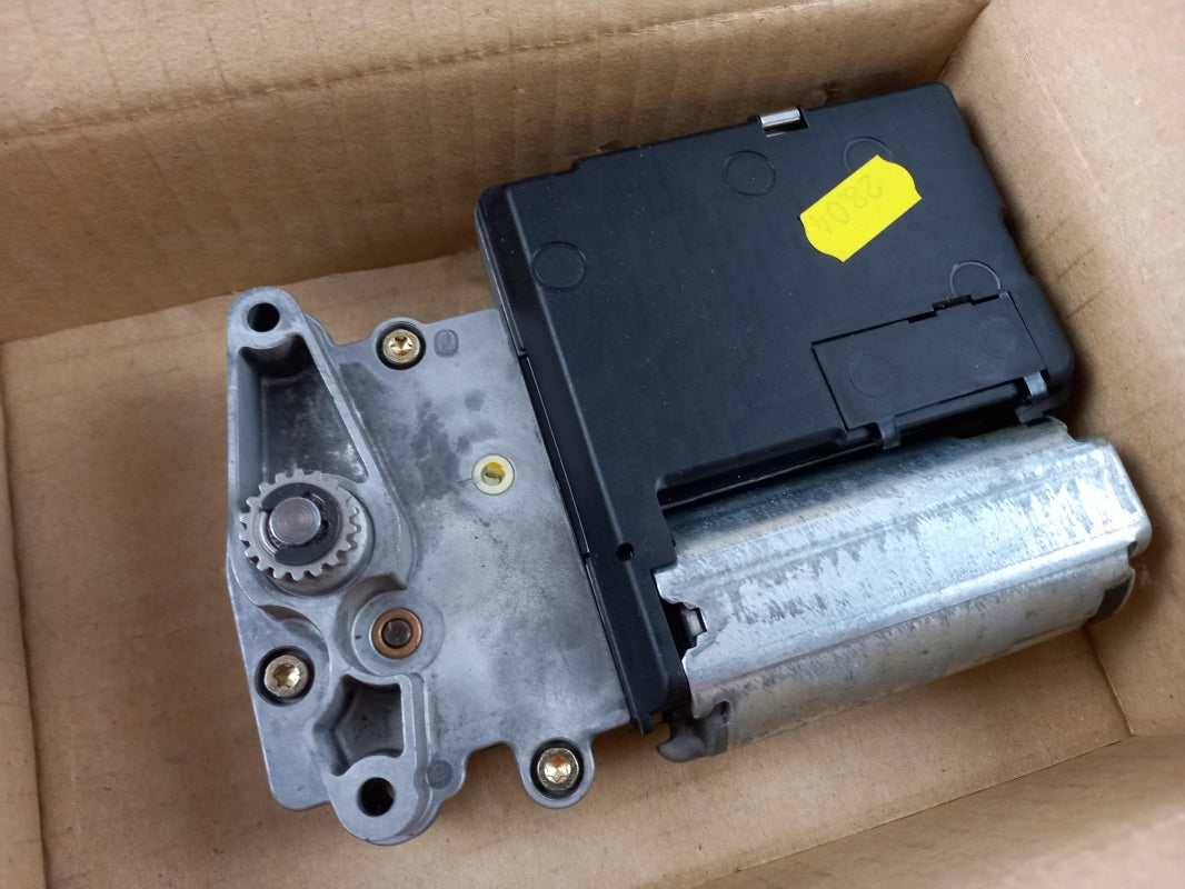 Original AUDI A4 (1995-2001) Elektrischer Schiebedachmotor 8D0959591B