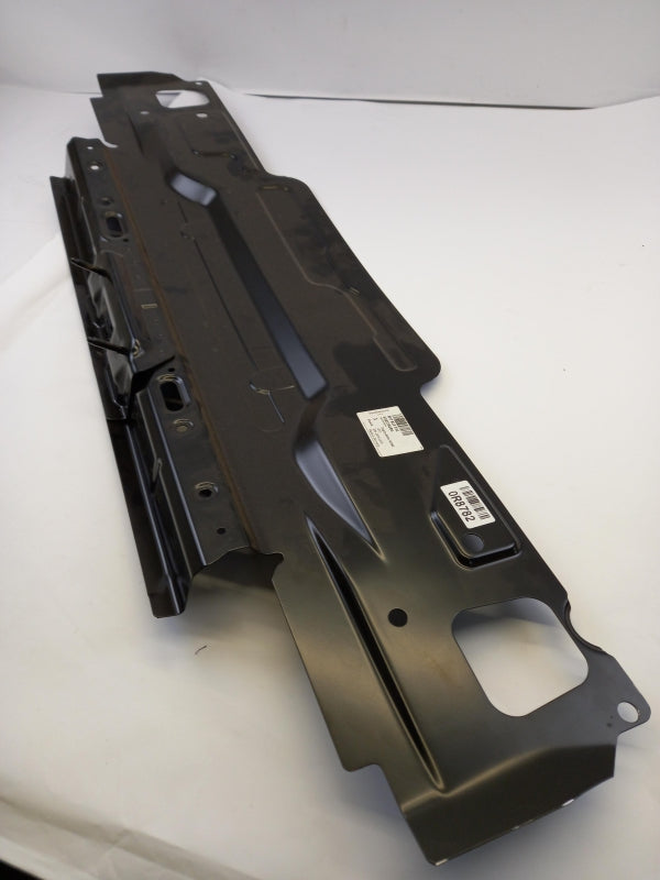 Original OE Volkswagen rear panel reinforcement 8P7813331 