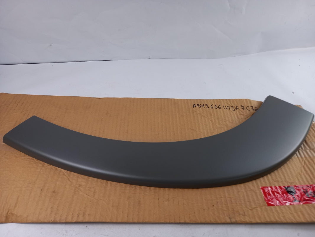 Original OE MERCEDES-BENZ Seitenwand Zierleiste A94366607377C72