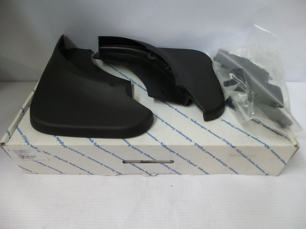 Original VW Touareg Schmutzfänger Satz 2 stück schwarz vorne L+R 7L0075111