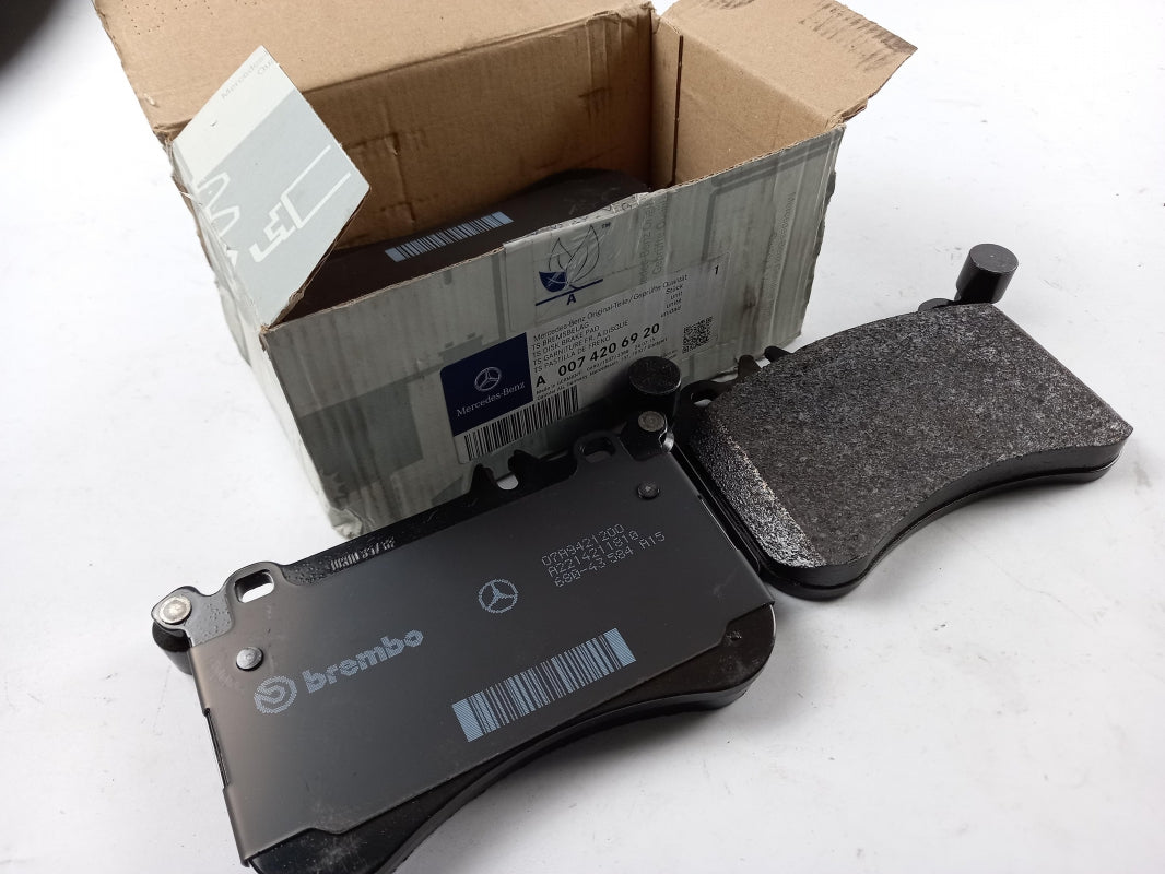 Original MERCEDES-BENZ CL C216 S-klasse W221 Bremsbeläge vorne A0074206920