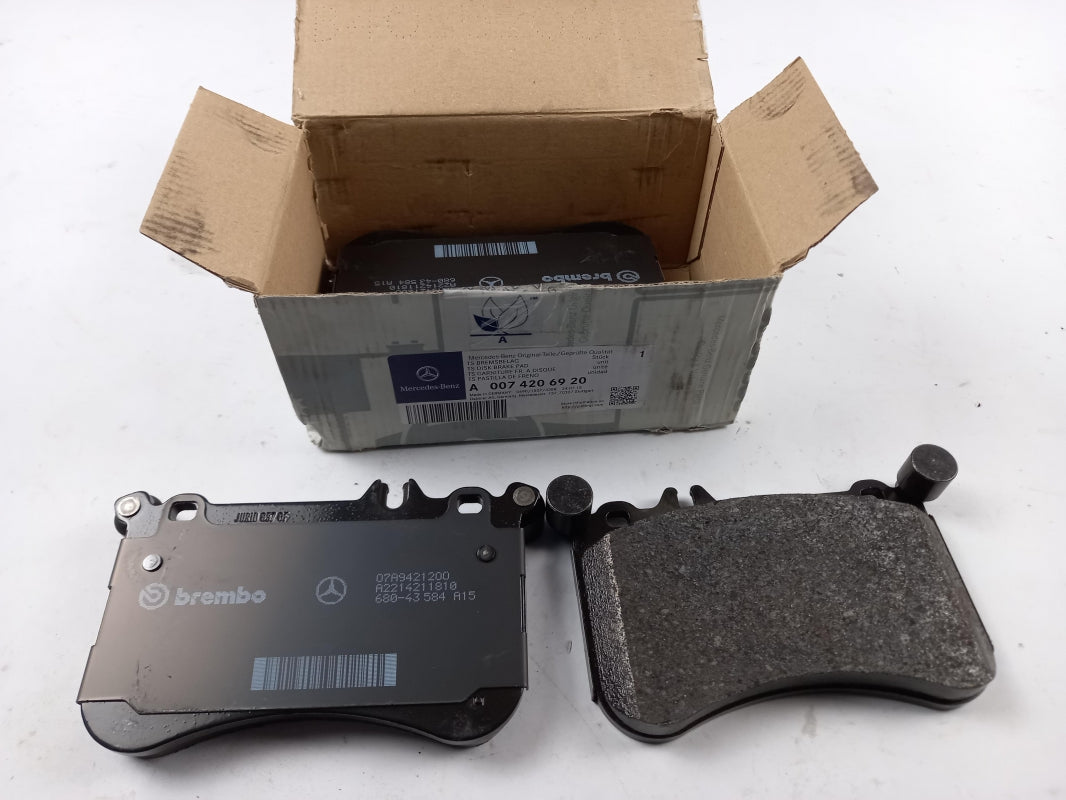Original MERCEDES-BENZ CL C216 S-klasse W221 Bremsbeläge vorne A0074206920