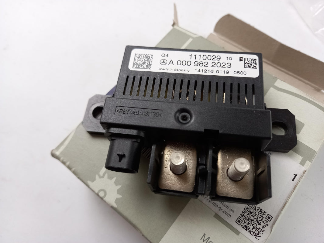 Original MERCEDES-BENZ GLC CLA ML C E S V A GL-klasse Batterierelais A0009822023