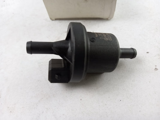 Original AUDI A4 A6 VW Passat B5 Golf 3 Sharan Tankentlüftungsventil 058133517