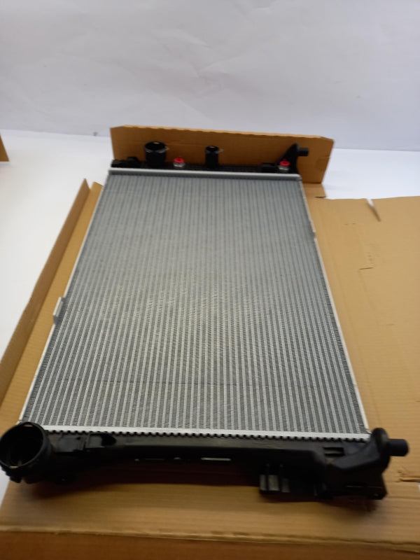 Original OE MERCEDES-BENZ Wasserkühler A2045000203