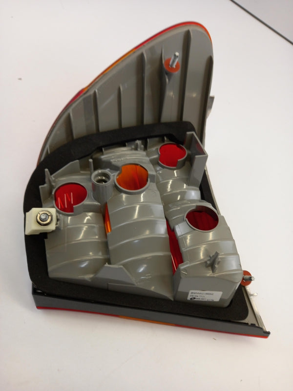 Original OE BMW Heckleuchte 63216946533