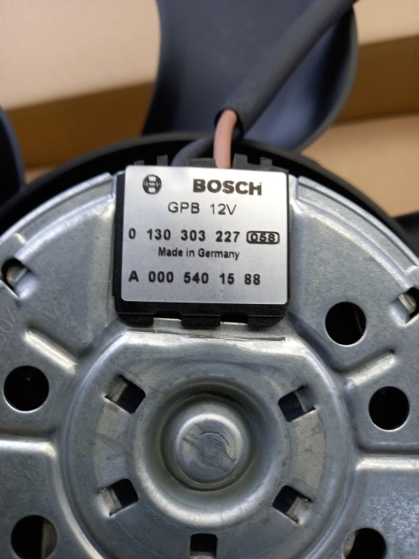 Original OE MERCEDES-BENZ Motorkühlung Lüfter A0005401588
