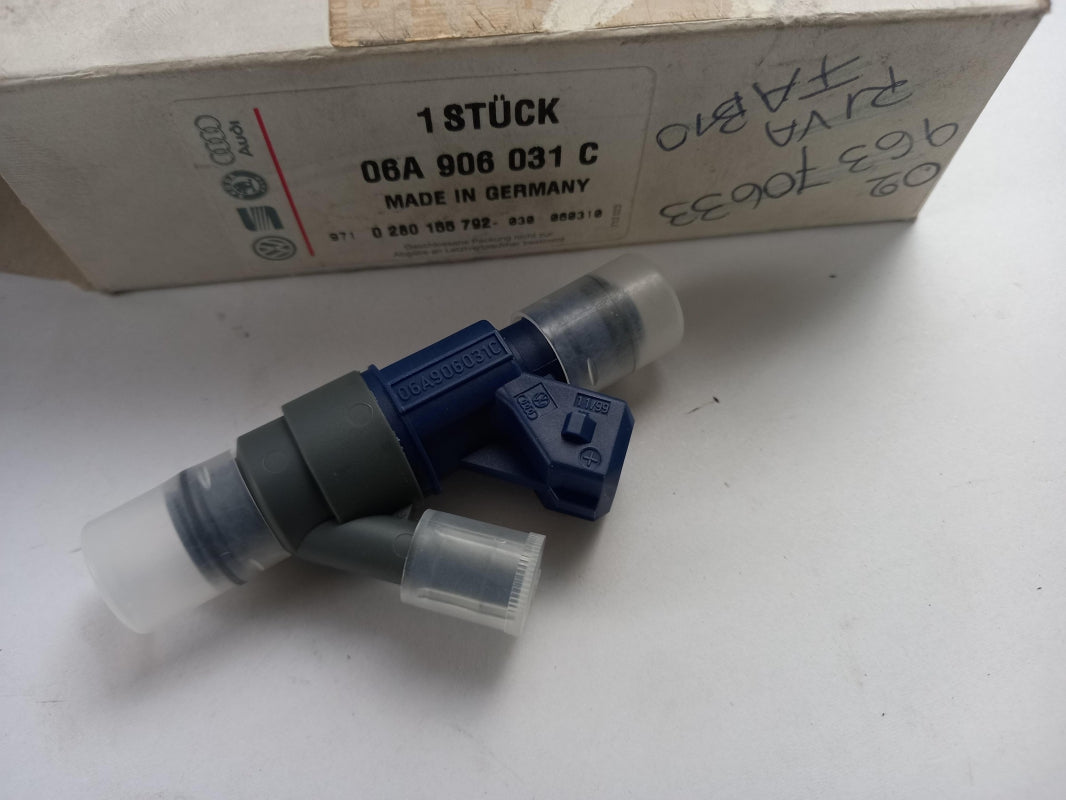 Original OE Volkswagen Injektor 06A906031C