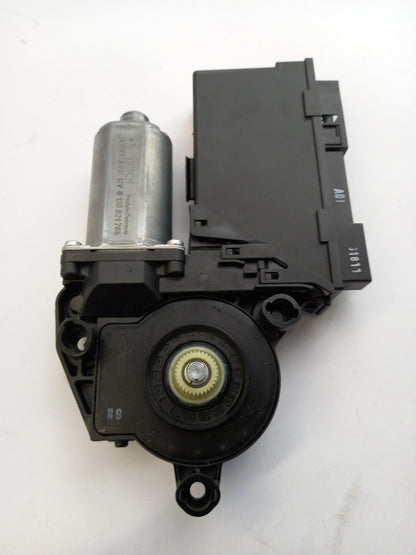 Original OE Volkswagen Fensterhebermotor 8E1959801G