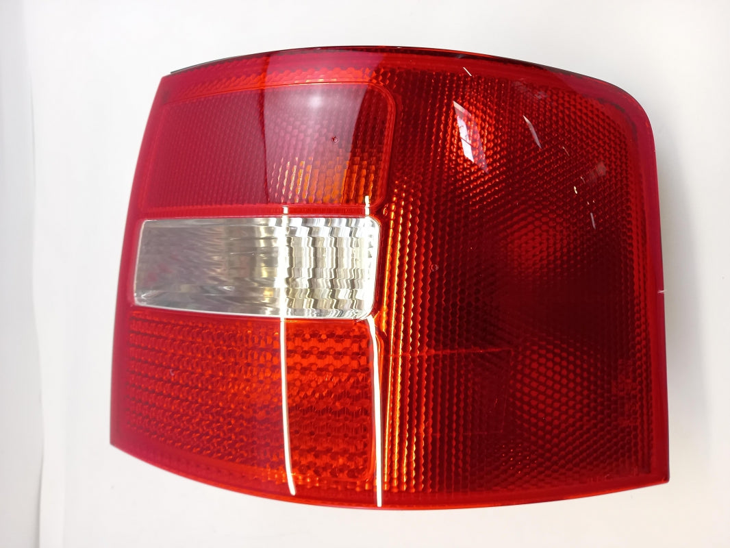 Original OE Volkswagen Heckleuchte 4B9945096F3FZ