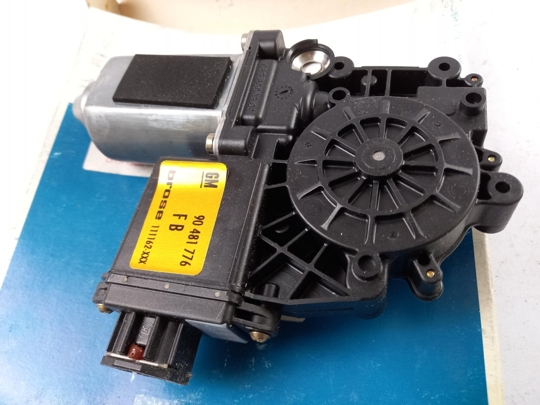 Original OPEL Corsa-B Fensterhebermotor vorne rechts 90481776