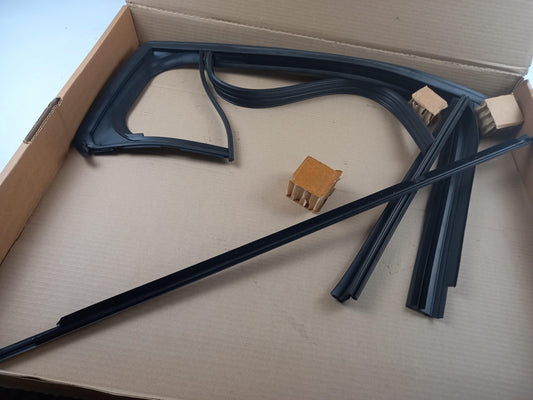 Original RENAULT Megane III Kombi Türscheiben Dichtung hinten rechts 823308094R