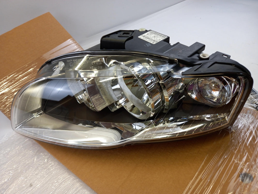 Original OE Volkswagen Scheinwerfer 8E0941003BK