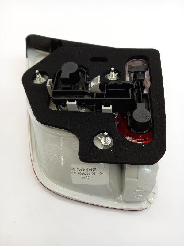 Original OE Volkswagen Heckleuchte 7L6945093R